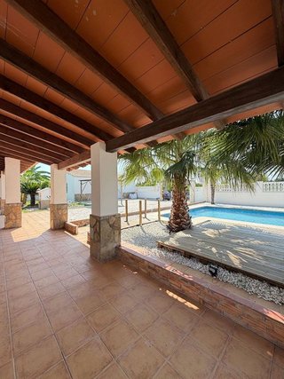 Chalet en alquiler en Oliva pueblo en Oliva