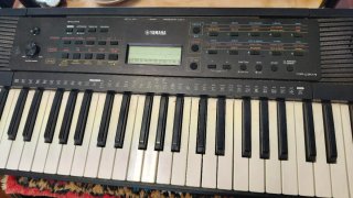 Tastiera Yamaha PSR-E273 Portatile