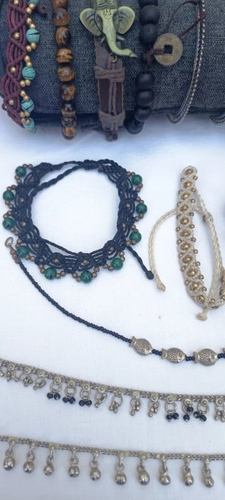 Lote Pulseras y Tobilleras Variadas
