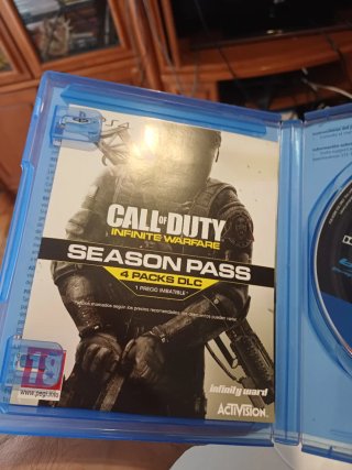 Call of Duty Infinite Warfare Legacy Edition PS4