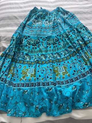 Falda larga india estampada. Tejido algodón