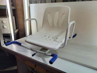 SILLA DE BAÑO GIRATORIA