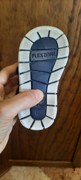 Sandalias piel bebé Chicco