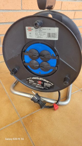 Enrollador de cable 25m Brennestuhl