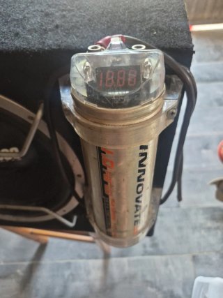 Subwoofer JBL 1000W y Capacitor