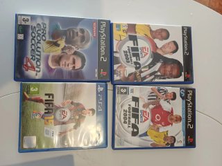 Lote 4 Videojuegos PS2/PS4 Fútbol