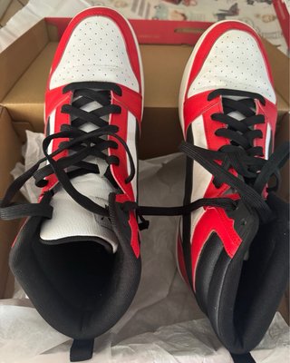 Botas Puma T44 Rojas y Blancas