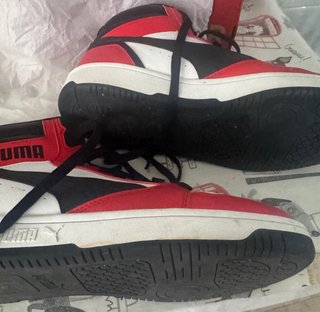 Botas Puma T44 Rojas y Blancas