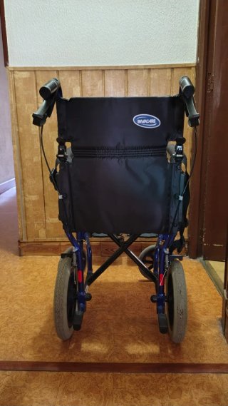 Silla de ruedas plegable