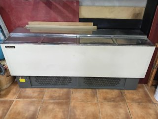 Botellero INFRICO 4 puertas 200cm