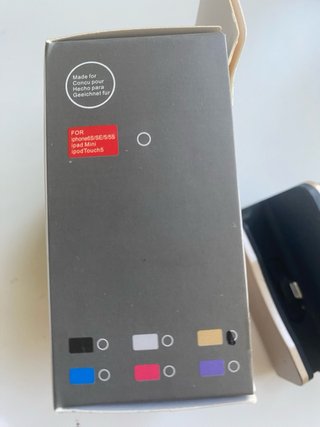 Stazione di ricarica e sincronizzazione universale per iPhone