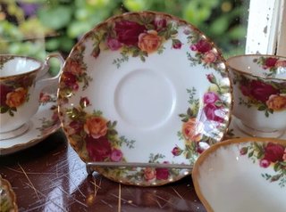 Vajilla inglesa Tazas/Platos Royal Albert O. C. R