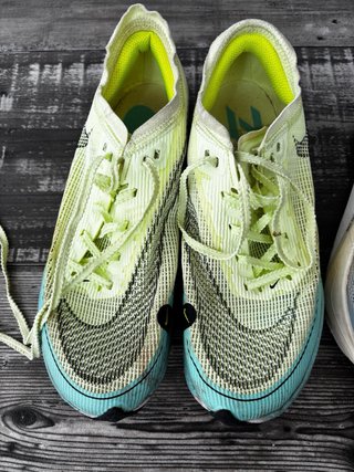 Lote Zapatillas Running Nike y Adidas y regalo