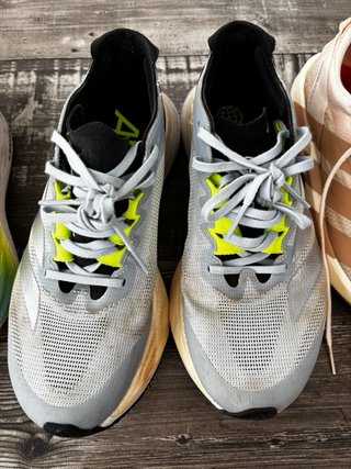 Lote Zapatillas Running Nike y Adidas y regalo