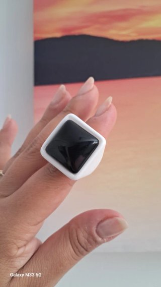 Anillos Blanco y Negro