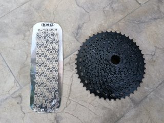 Kit Cassette 11V 11/46 + Cadena KMC X11 MTB
