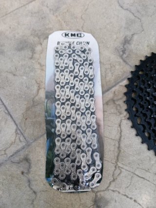 Kit Cassette 11V 11/46 + Cadena KMC X11 MTB