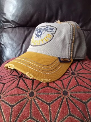 Gorra Von Dutch Gris y Amarilla