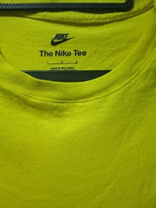 Camiseta Nike Amarilla