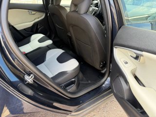 Volvo V40 2013