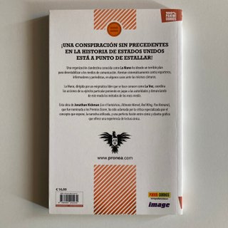 El Informativo Nocturno (Jonathan Hickman)