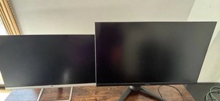 Monitores HP 60Hz y Samsung Gaming 144Hz