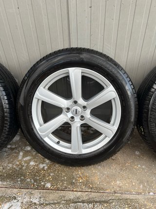 Llantas 19” Originales Volvo XC90 + Neumáticos