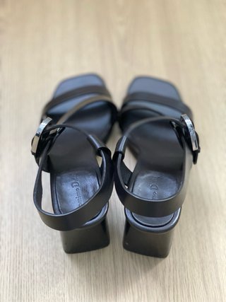 Massimo Dutti Sandalias de piel con tacón ancho