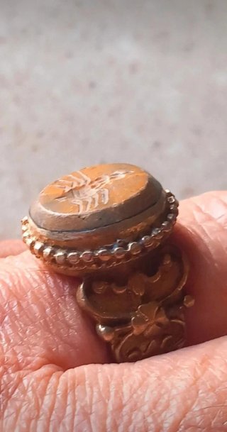 Anello sigillo afghano con scorpione
