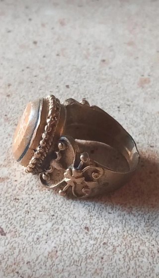 Anello sigillo afghano con scorpione
