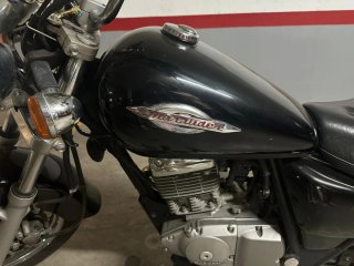 Suzuki Marauder 125cc Negra