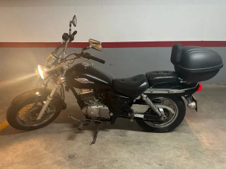 Suzuki Marauder 125cc Negra