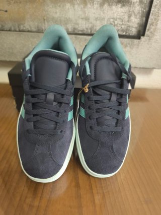 Zapatillas Adidas VL COURT BOLD J grises y turques