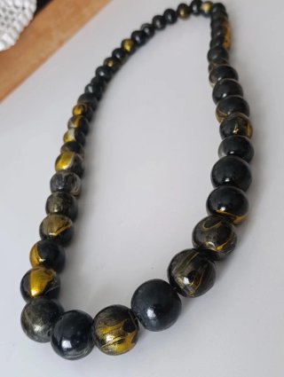 Collar Vintage Madera Pintado Mano Negro Dorado