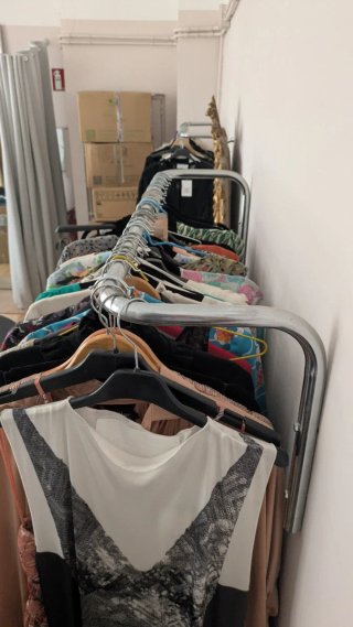 Lote 3 Percheros Tienda