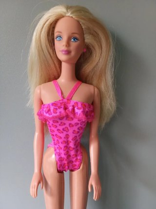 Muñeca Barbie bañador rosa