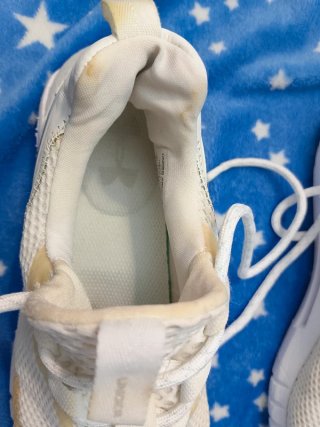 Under Armour HOVR Phantom RN Mujer Blancas