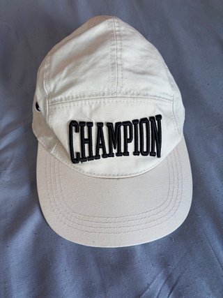 Gorra Champion Vintage Beige y Negra