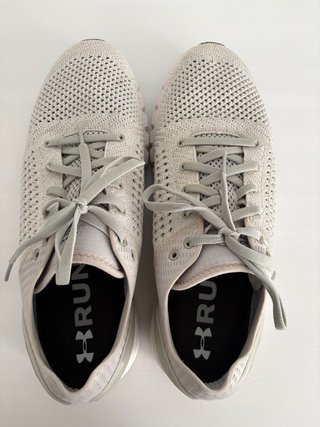 Zapatillas Running Hombre Under Armour Beige/Gris