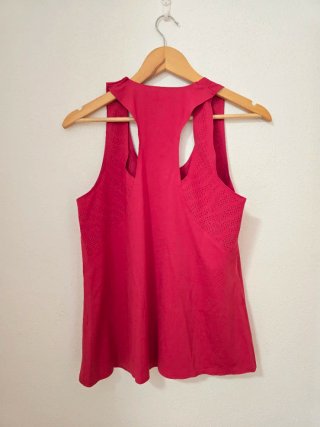 Camiseta deportiva Oysho sin mangas Talla L