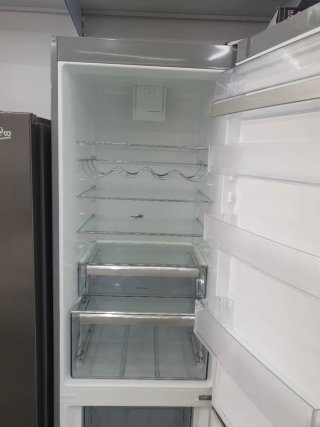 NEVERA AEG  garantía y transporte