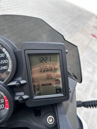 BMW F800R 2018 + baúl original
