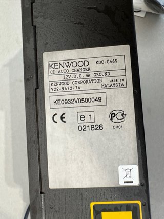 Radio CD Kenwood KDC-W3537 y cargador CDs KDC-C469