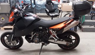 KTM 990 Supermoto 2008 Negra/Naranja