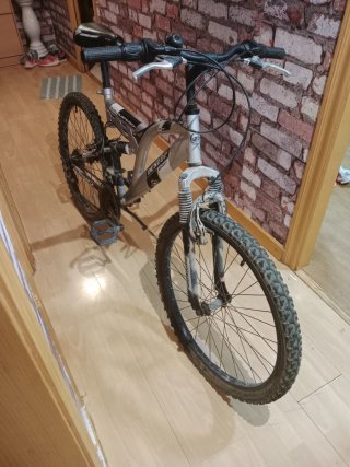 Bicicleta de Montaña. Para adultos 26 pulgadas