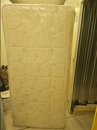 Cama + somier 90x22x190cm. USADO 4 VECES, NUEVO