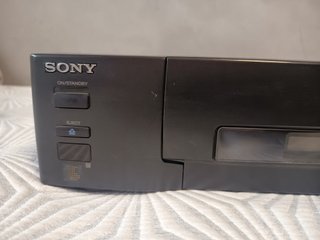 SONY SLV-E50. videograbador VHS de alta gama.