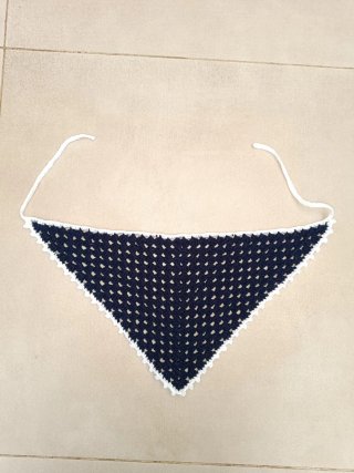 Bandana/pañoleta de crochet hecha a mano