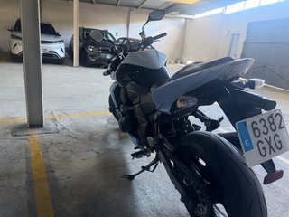 Kawasaki Z750 Blanca