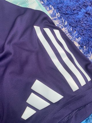 Pantalones cortos Arsenal Adidas morados y verde